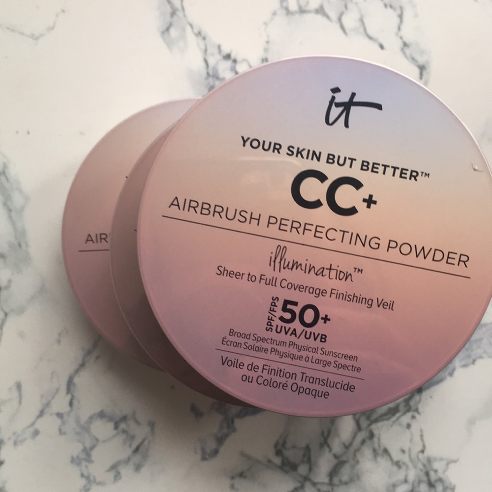 Your Skin But Better CC+ Perfecting Powder SPF50